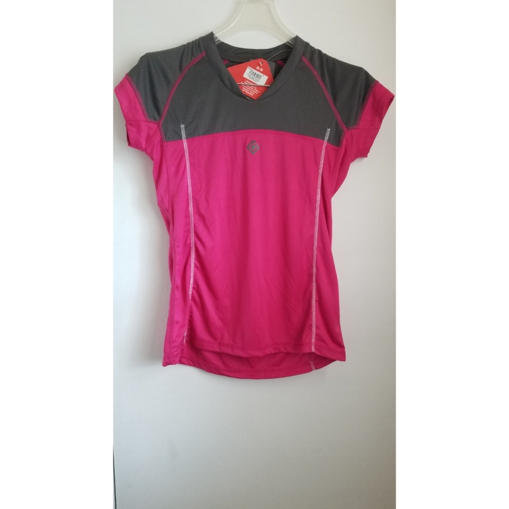 Izas tee